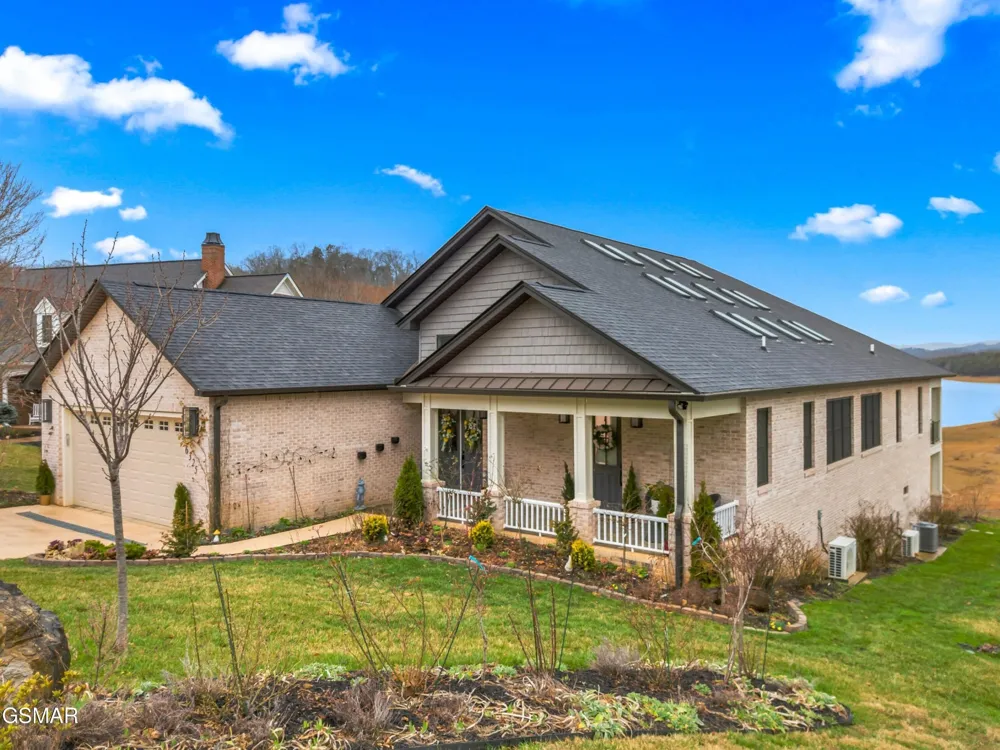 6325 Coves Edge Trail Russellville, TN 37860