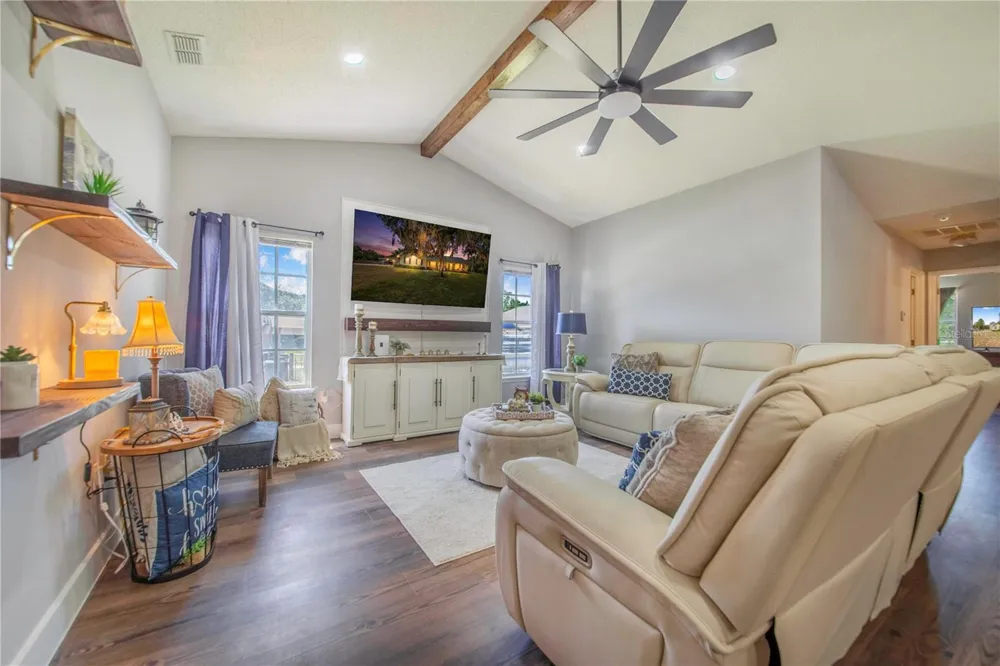 23 OAKWOOD RD Winter Haven, FL 33880