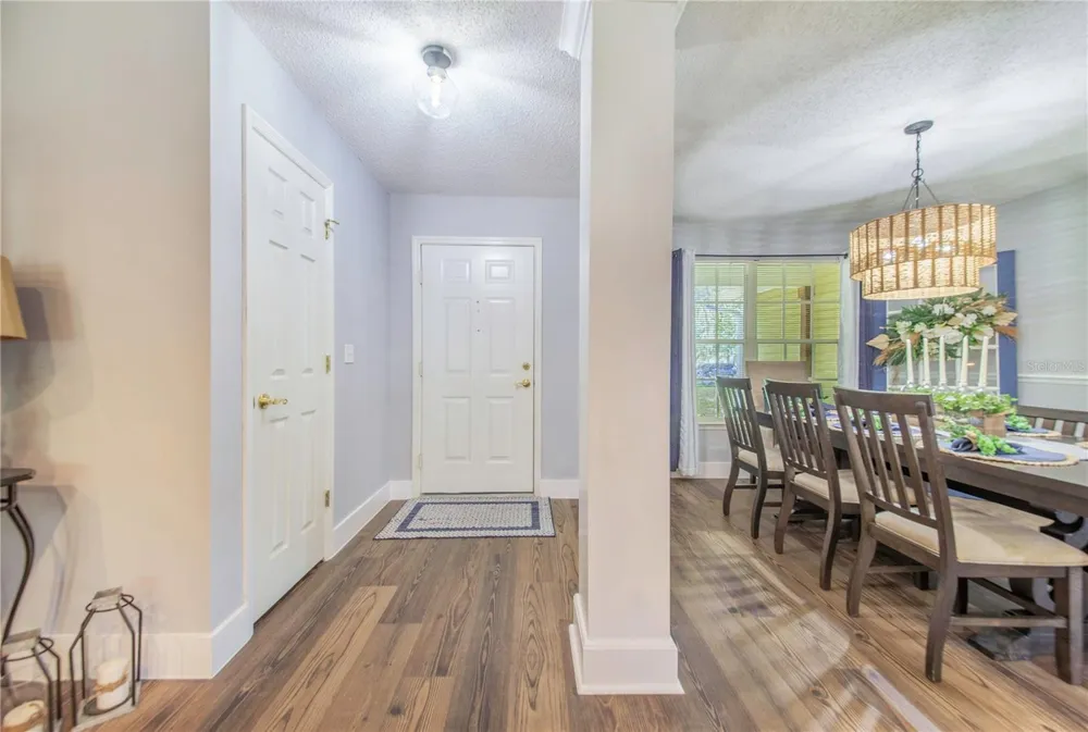 23 OAKWOOD RD Winter Haven, FL 33880