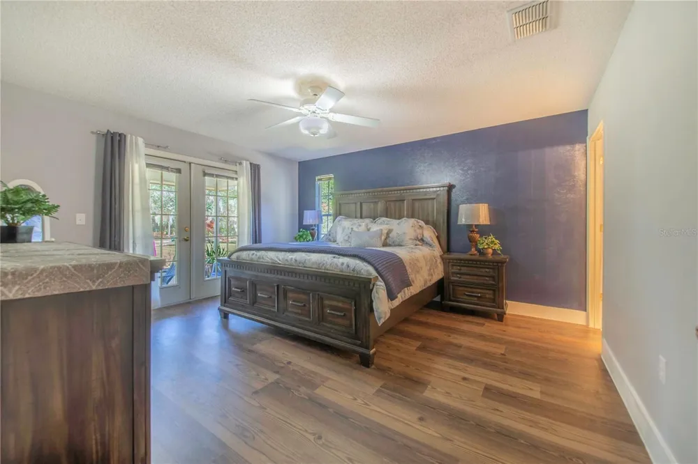 23 OAKWOOD RD Winter Haven, FL 33880