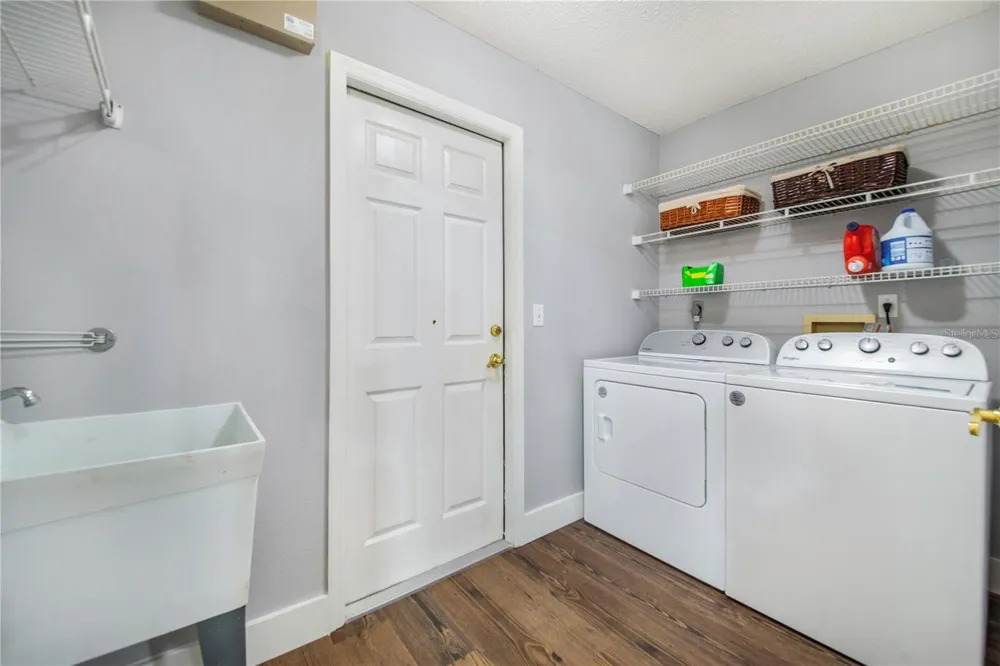 23 OAKWOOD RD Winter Haven, FL 33880