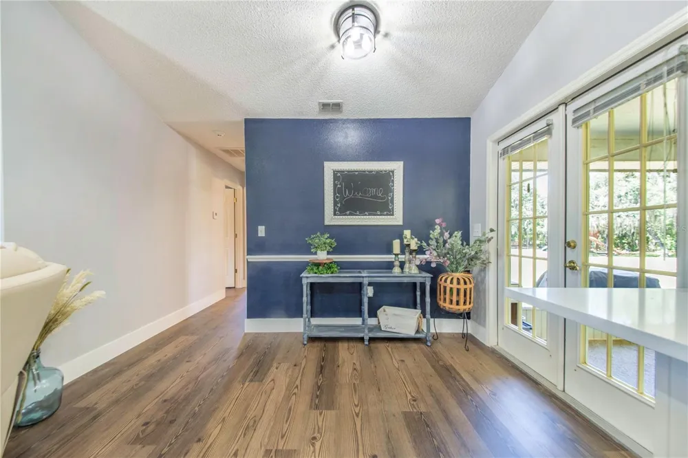 23 OAKWOOD RD Winter Haven, FL 33880