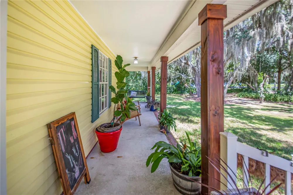 23 OAKWOOD RD Winter Haven, FL 33880