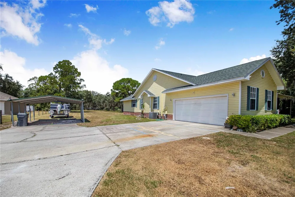 23 OAKWOOD RD Winter Haven, FL 33880
