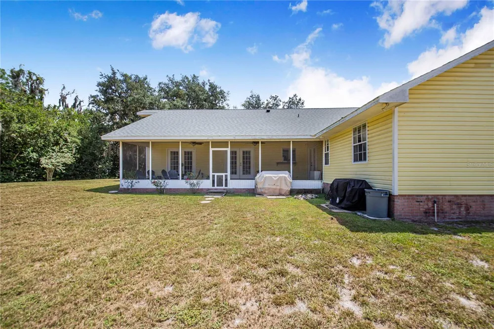 23 OAKWOOD RD Winter Haven, FL 33880