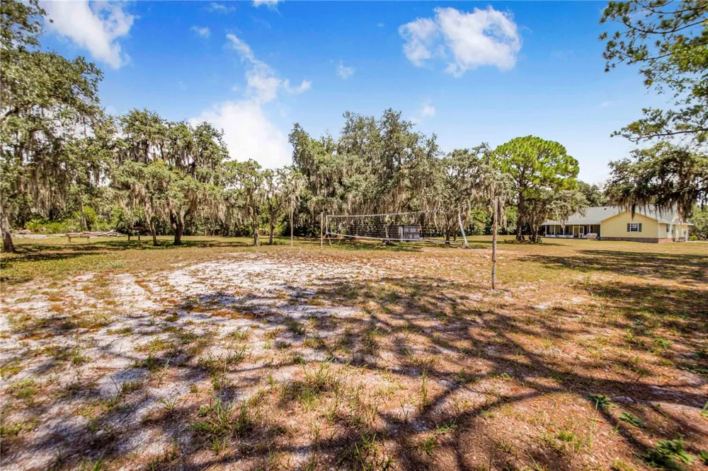 23 OAKWOOD RD Winter Haven, FL 33880