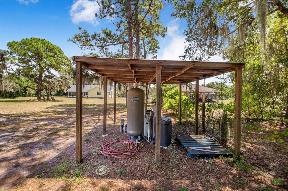 23 OAKWOOD RD Winter Haven, FL 33880