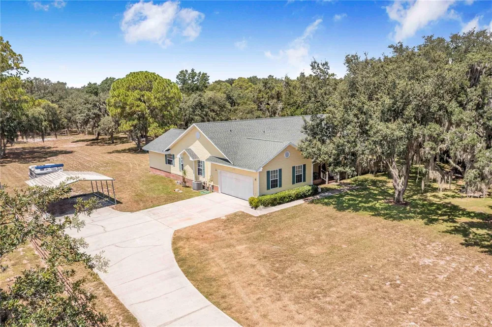 23 OAKWOOD RD Winter Haven, FL 33880