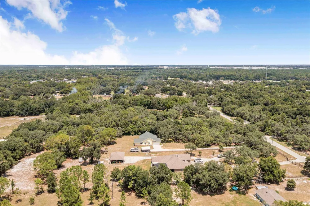 23 OAKWOOD RD Winter Haven, FL 33880