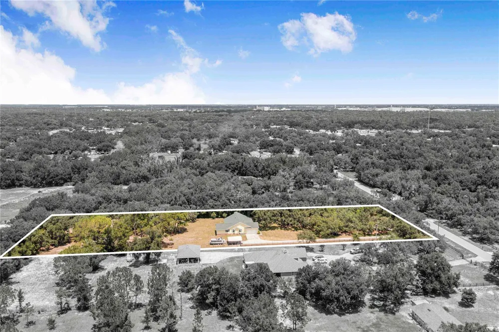 23 OAKWOOD RD Winter Haven, FL 33880