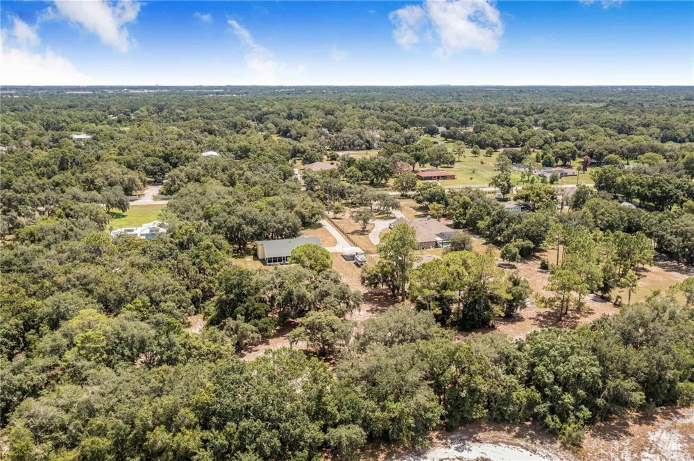 23 OAKWOOD RD Winter Haven, FL 33880