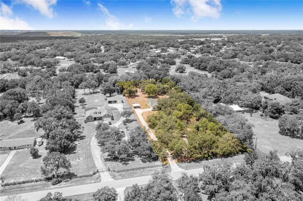 23 OAKWOOD RD Winter Haven, FL 33880