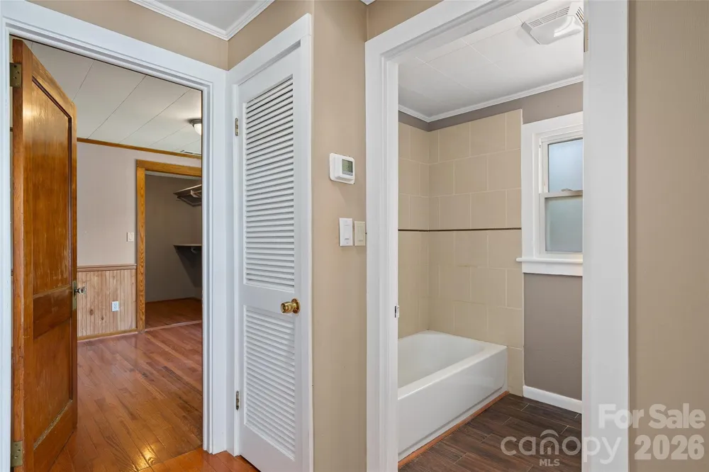 417 Riverbend Street Waynesville, NC 28786