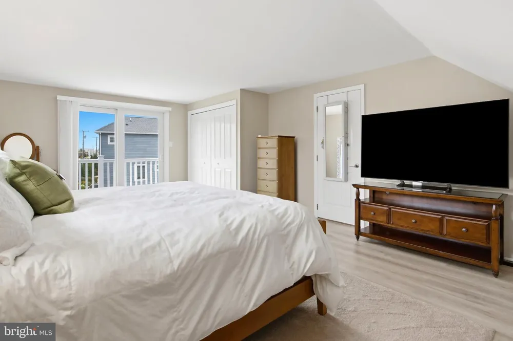 1018 LONG BOULEVARD Long Beach, NJ 08008