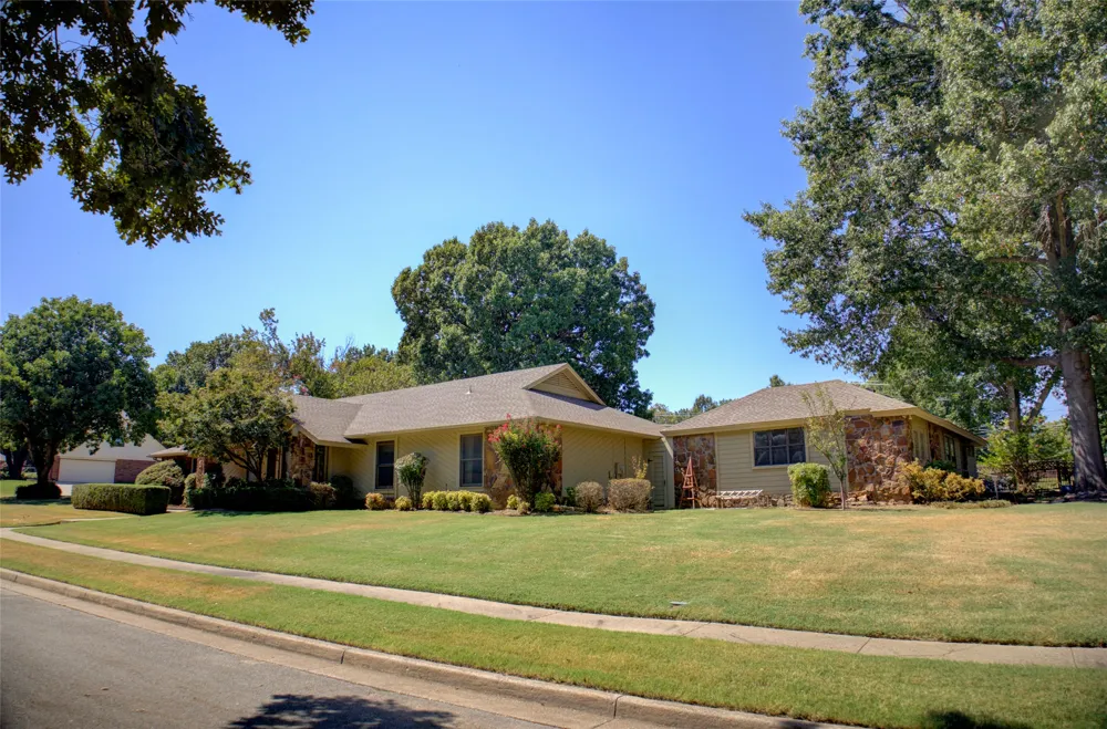 704 E Union Court Broken Arrow, OK 74011