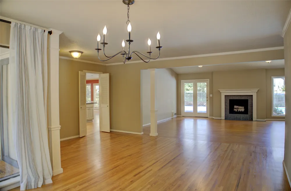 704 E Union Court Broken Arrow, OK 74011