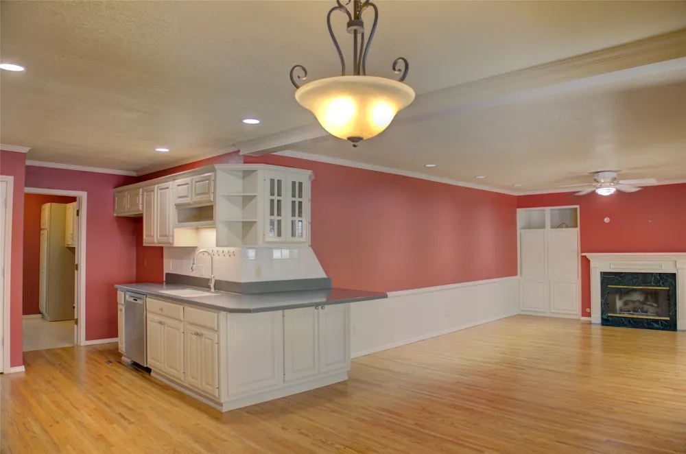 704 E Union Court Broken Arrow, OK 74011