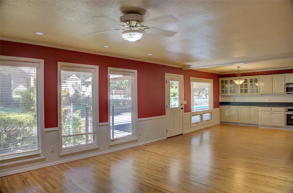 704 E Union Court Broken Arrow, OK 74011