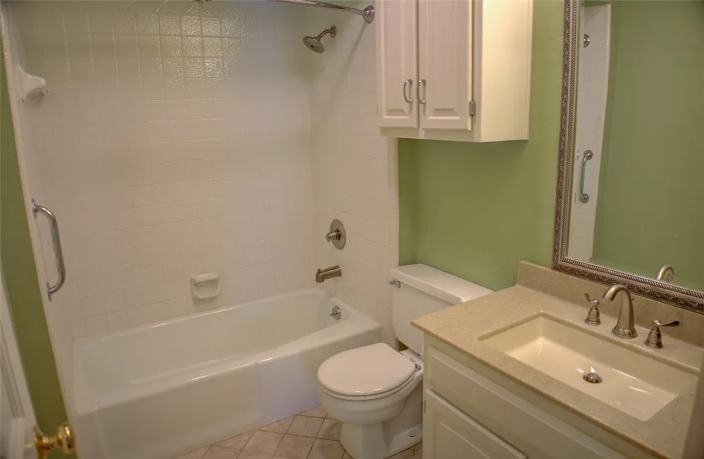 704 E Union Court Broken Arrow, OK 74011