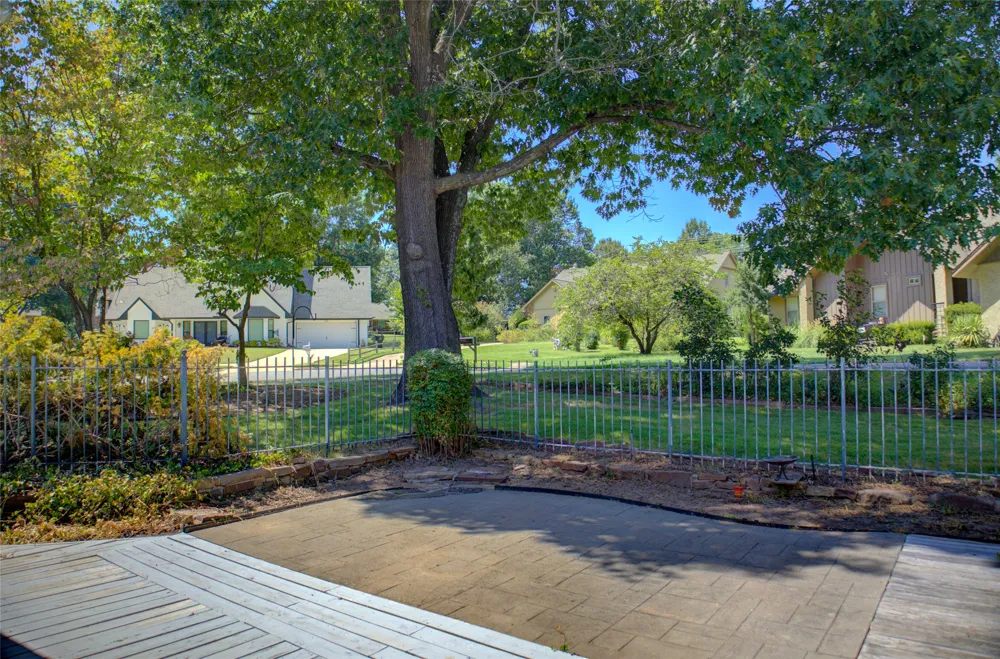 704 E Union Court Broken Arrow, OK 74011