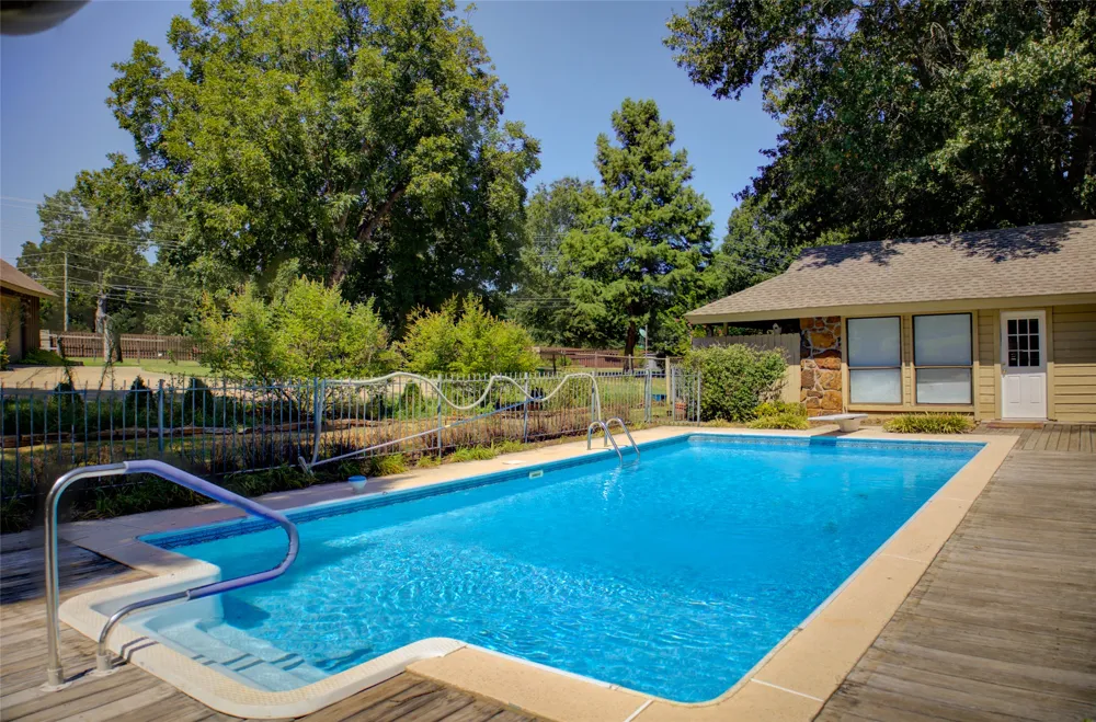 704 E Union Court Broken Arrow, OK 74011