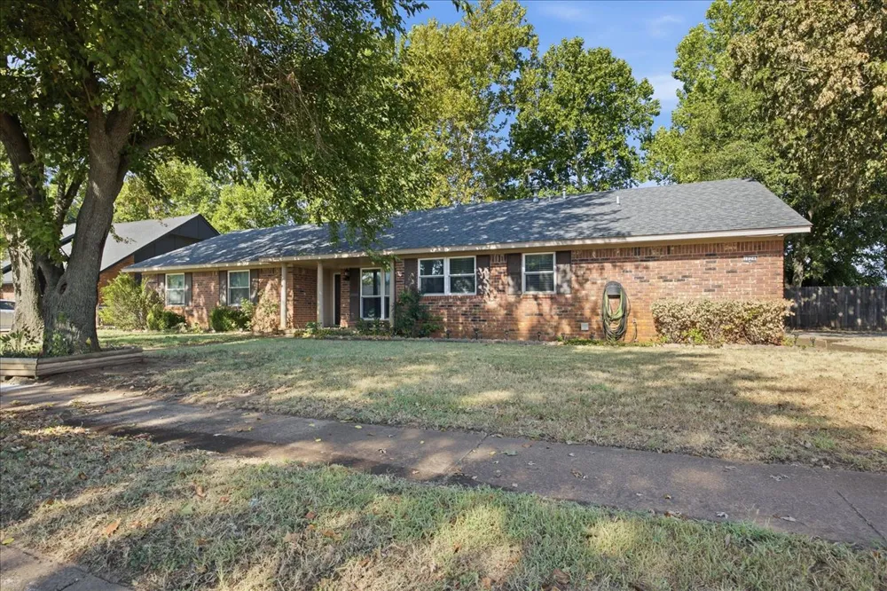 1024 Forest Place Jenks, OK 74037