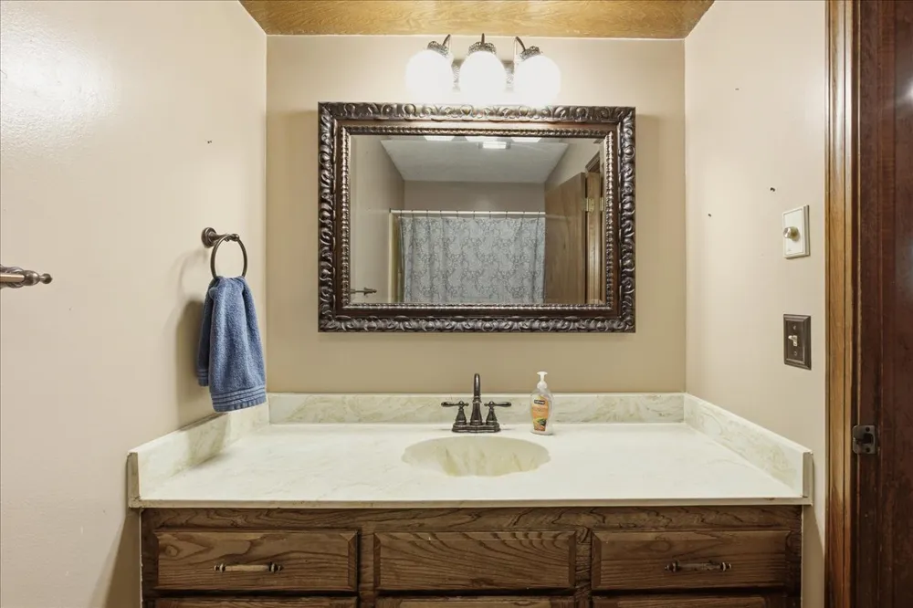 1024 Forest Place Jenks, OK 74037
