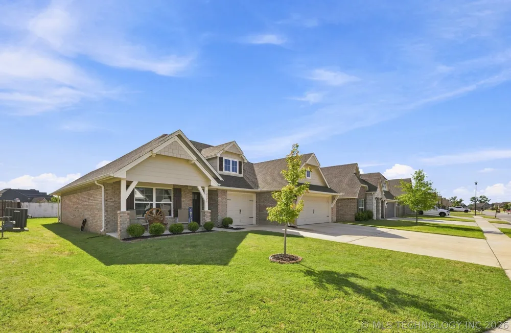 12323 S Oxford Avenue Bixby, OK 74008