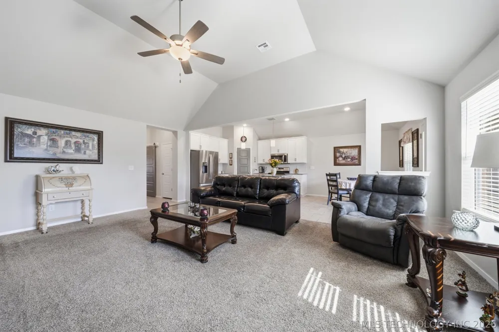 12323 S Oxford Avenue Bixby, OK 74008