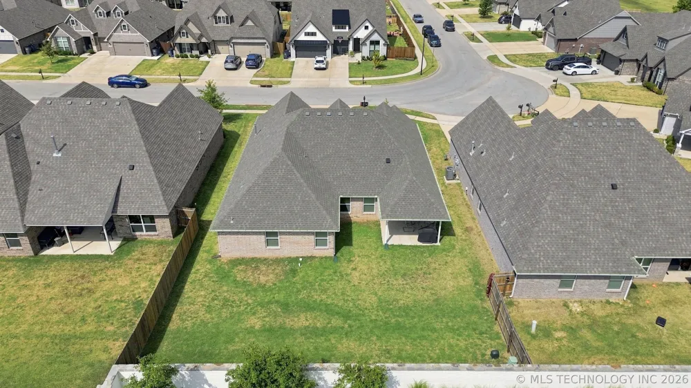 12323 S Oxford Avenue Bixby, OK 74008
