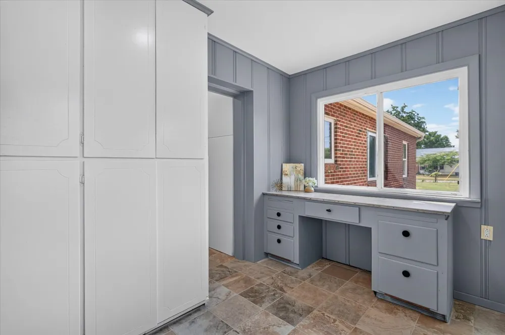 1237 S Maple Avenue Bartlesville, OK 74003