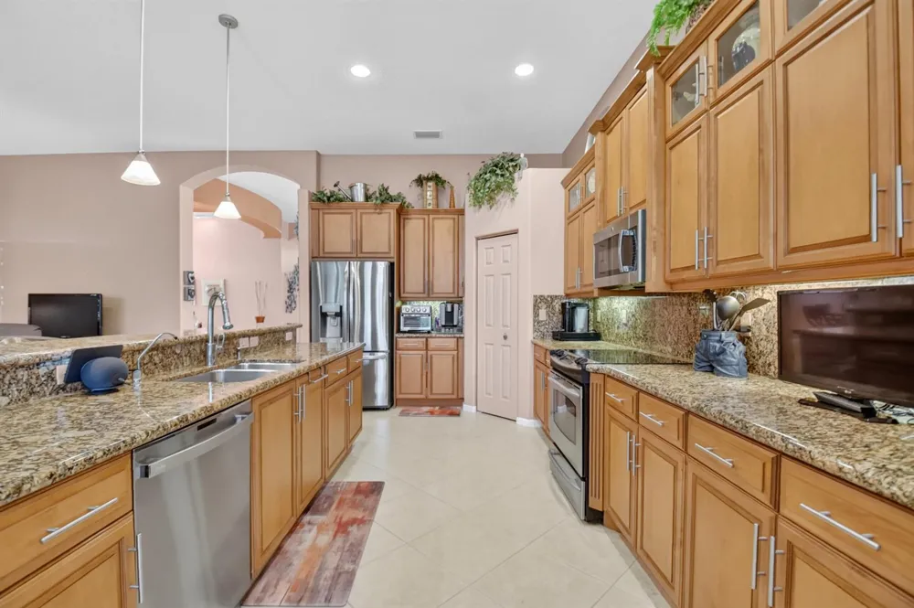 13031 Salinas Point Way Delray Beach, FL 33446