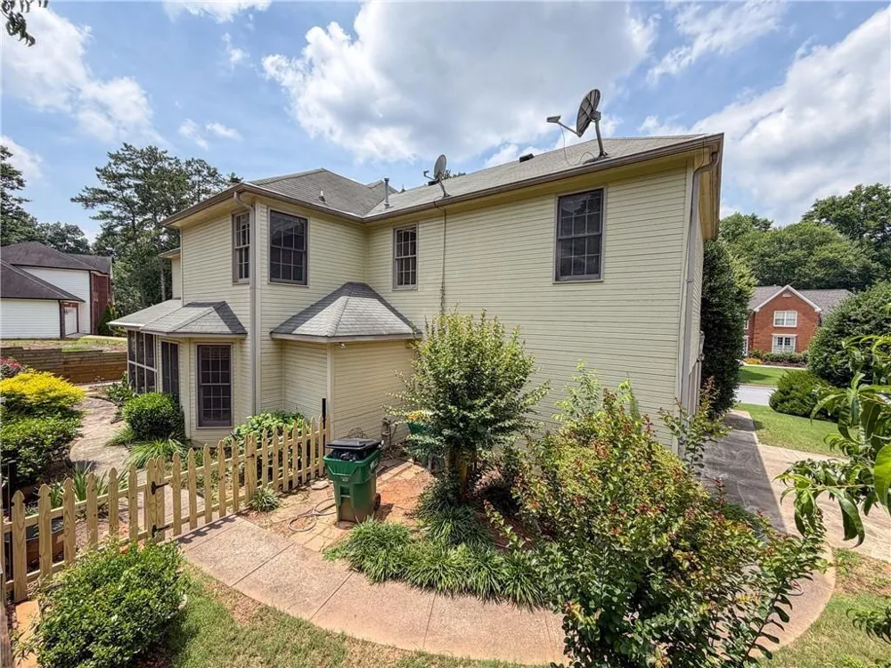 11295 Vedrines Drive Johns Creek, GA 30022