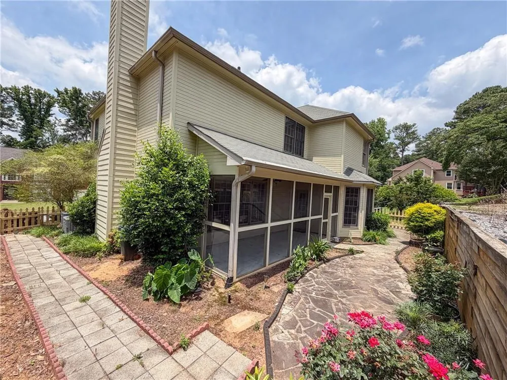 11295 Vedrines Drive Johns Creek, GA 30022