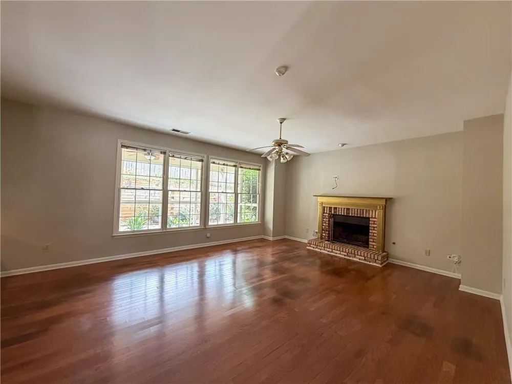 11295 Vedrines Drive Johns Creek, GA 30022