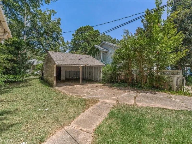 134 E Herndon Street Shreveport, LA 71101