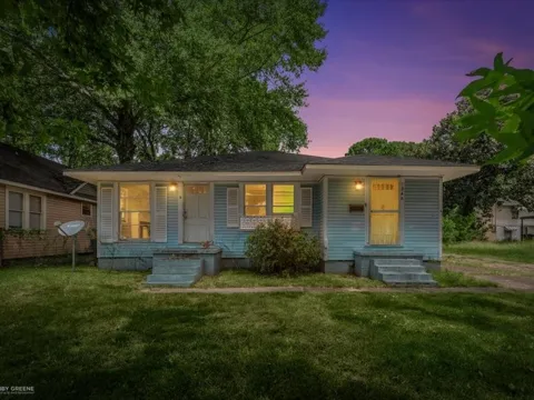134 E Herndon Street