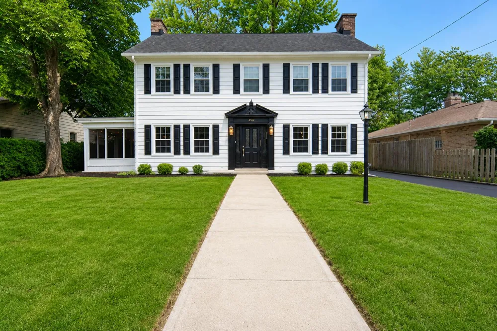 524 3 Mile Road NE Grand Rapids, MI 49505