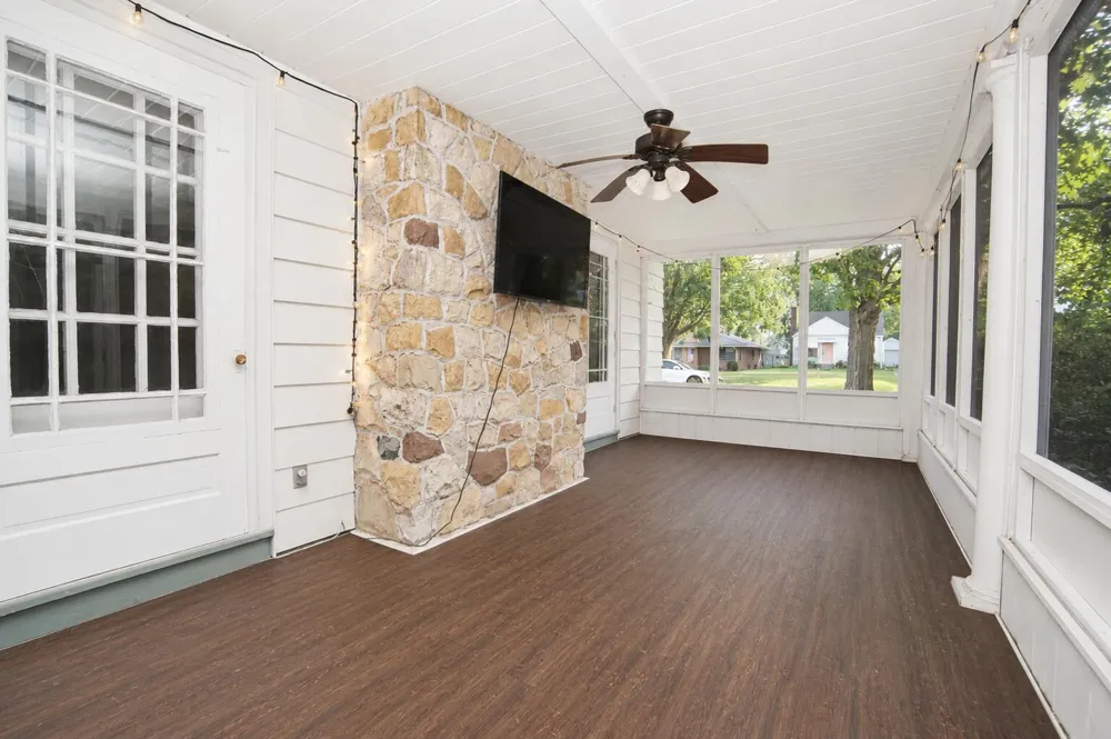 524 3 Mile Road NE Grand Rapids, MI 49505