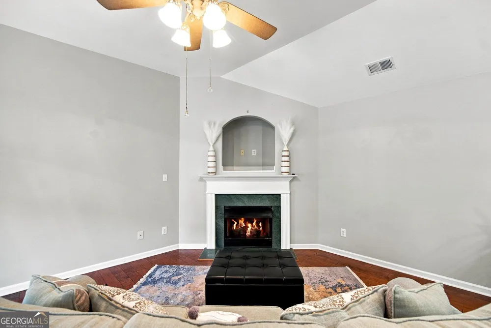 131 Countryside CT Woodstock, GA 30189