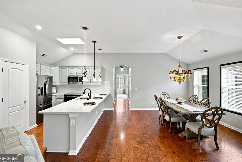 131 Countryside CT Woodstock, GA 30189