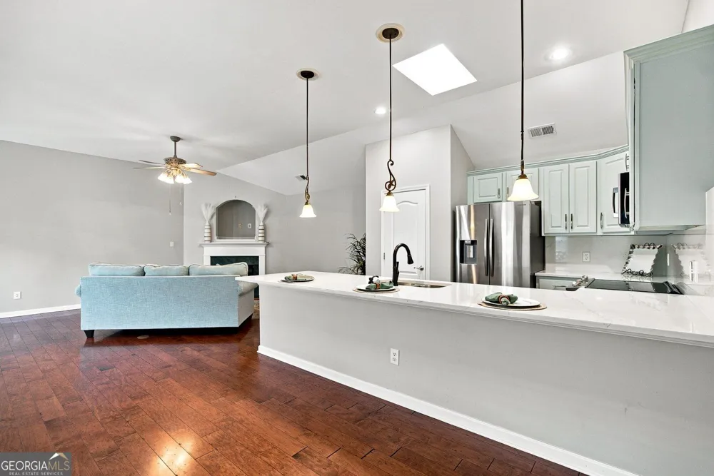 131 Countryside CT Woodstock, GA 30189