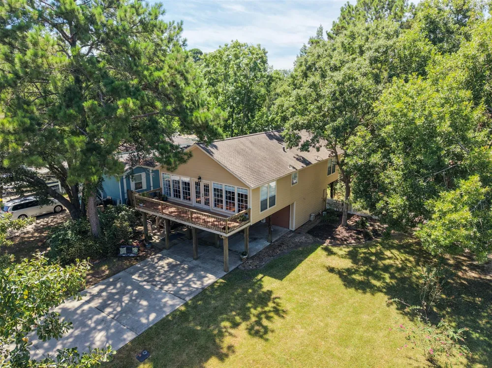 14219 Shadow Bay Drive #J Willis, TX 77318