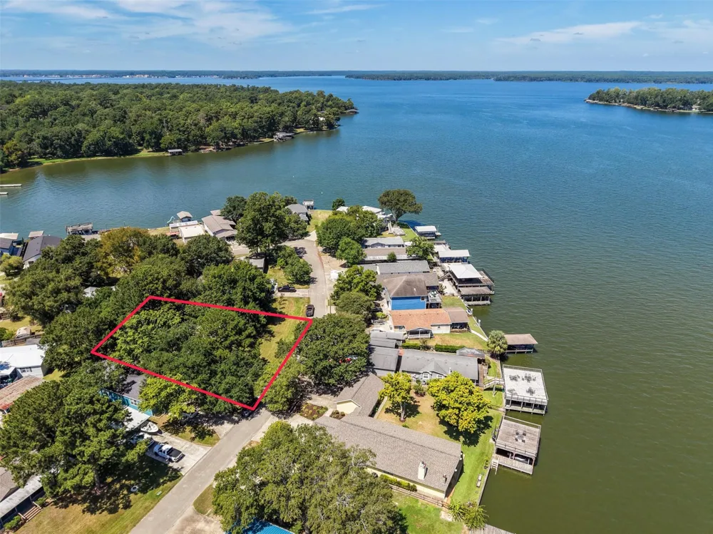 14219 Shadow Bay Drive #J Willis, TX 77318