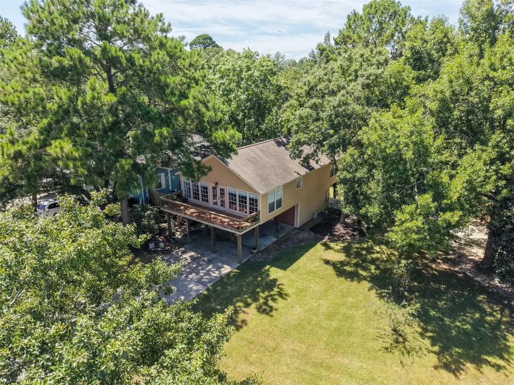 14219 Shadow Bay Drive #J Willis, TX 77318