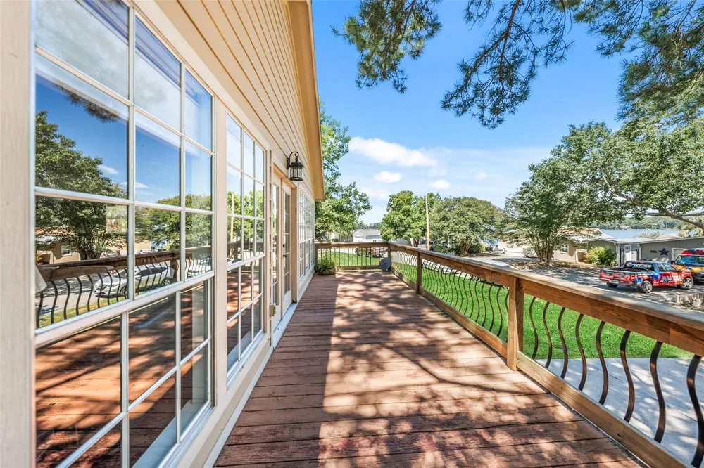 14219 Shadow Bay Drive #J Willis, TX 77318