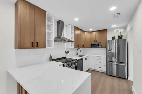 176 NW 106th Terrace