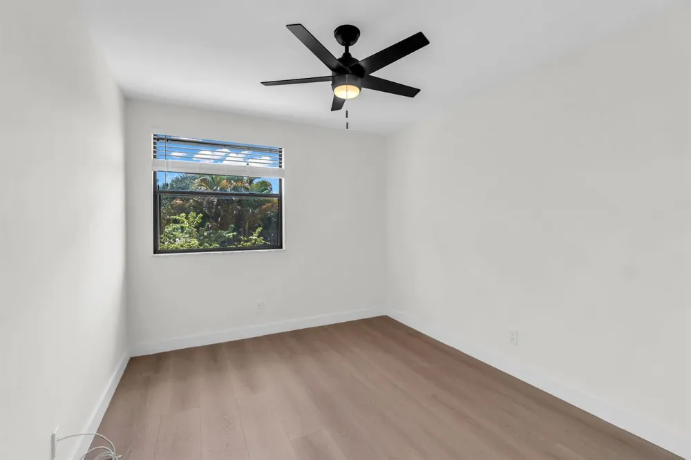 176 NW 106th Terrace Pembroke Pines, FL 33026