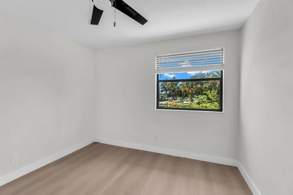 176 NW 106th Terrace Pembroke Pines, FL 33026