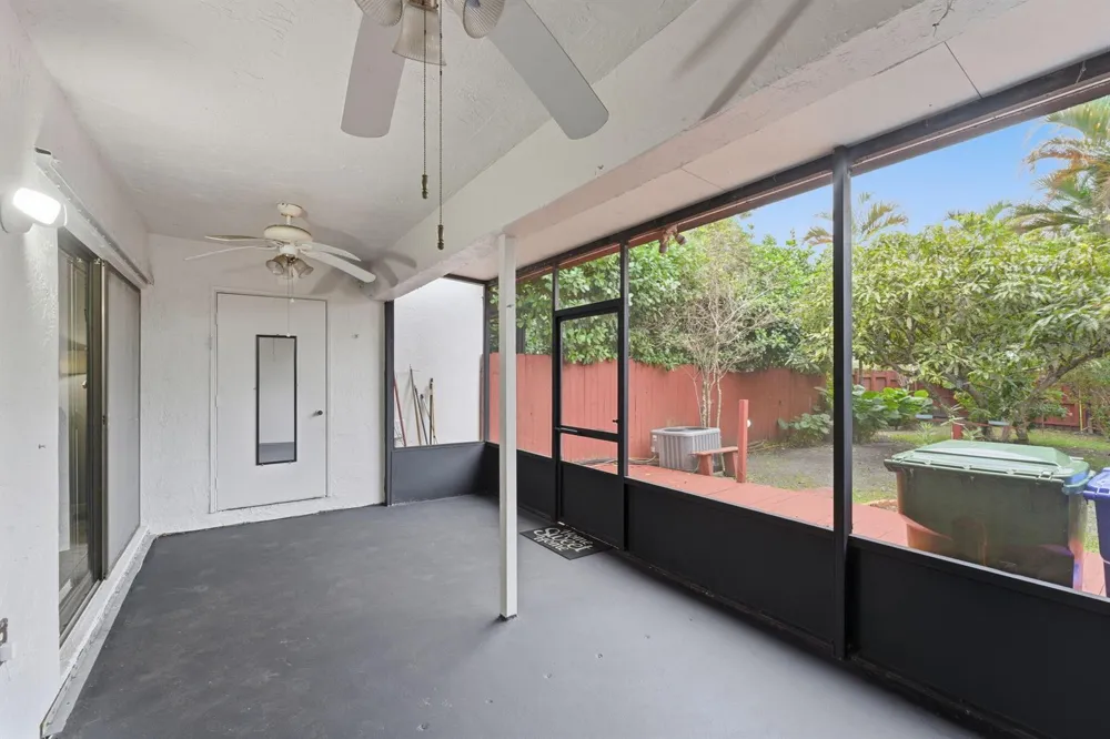 176 NW 106th Terrace Pembroke Pines, FL 33026